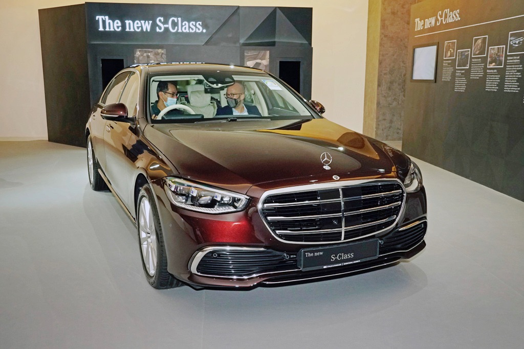 New Mercedes S Class Sells Like Hotcakes At Half A Million Apiece Carbuyer Singapore