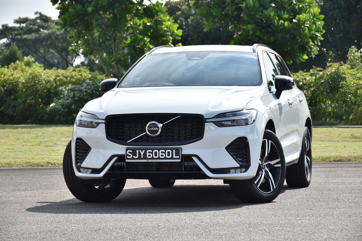 2021 Volvo Xc60 B6 R Design Review Plush Comforts Carbuyer Singapore